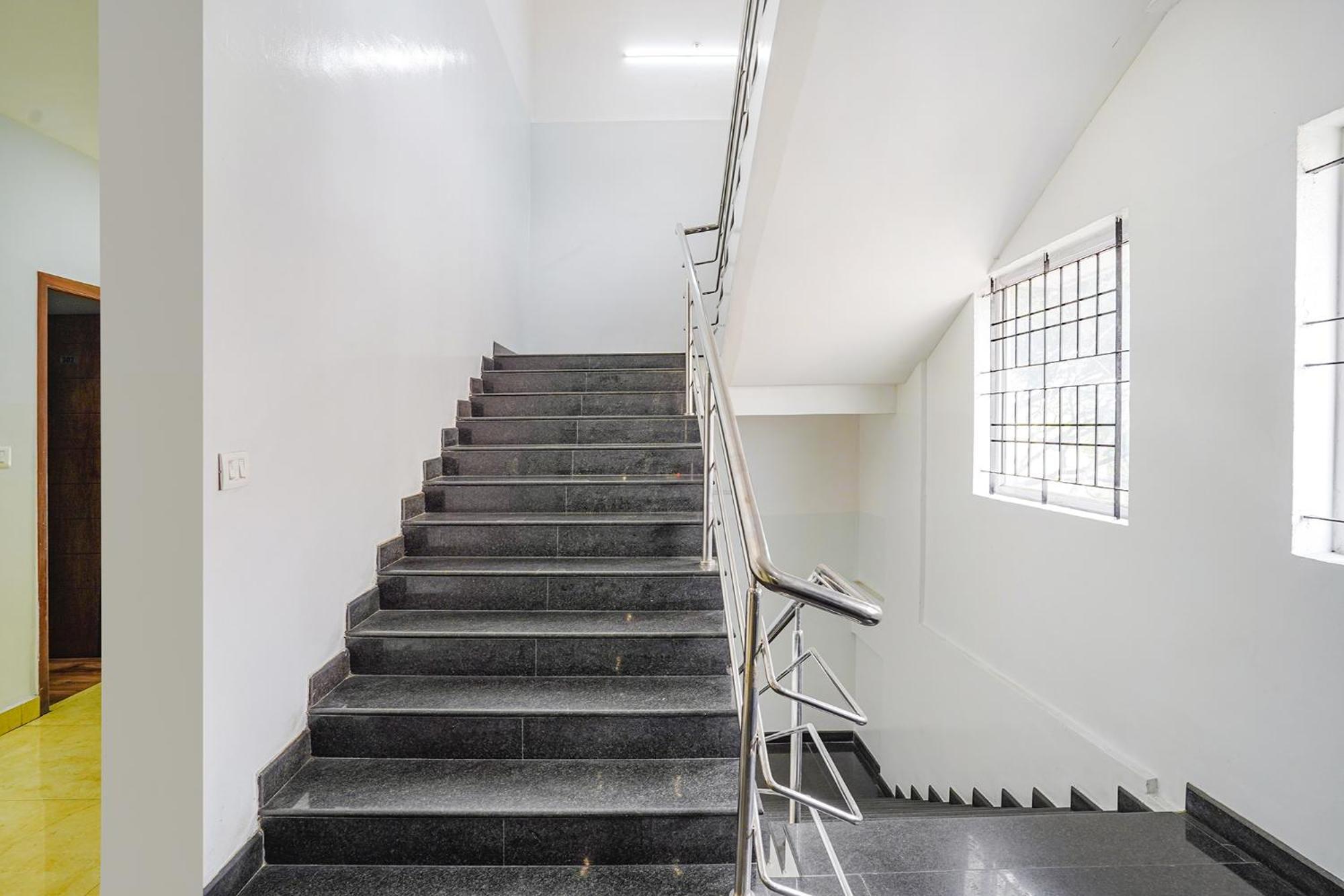 Fabhotel Rlv Green Palace - Nr Kengeri Satellite Town Bangalore Luaran gambar